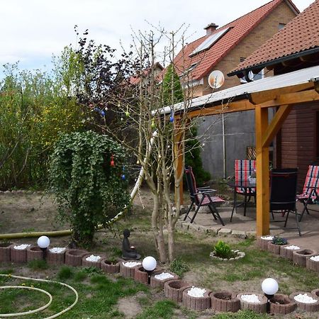 Fuenfeichener Weg 16 Eisenhüttenstadt Exterior foto
