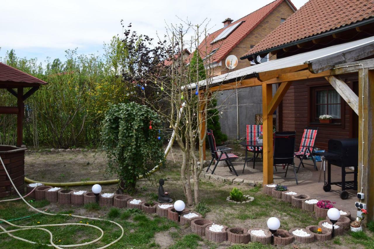 Fuenfeichener Weg 16 Eisenhüttenstadt Exterior foto